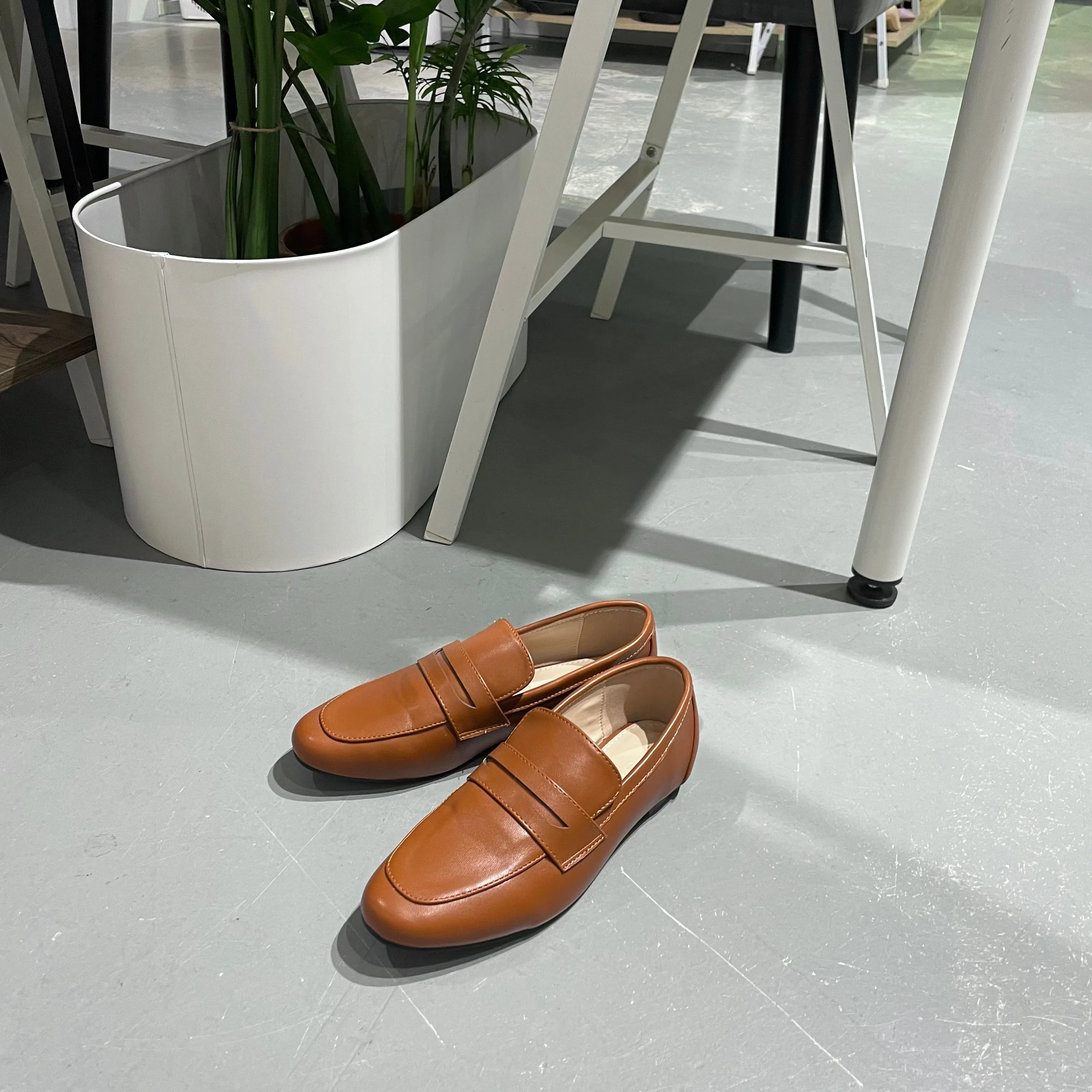 ButtonStudio Loafer