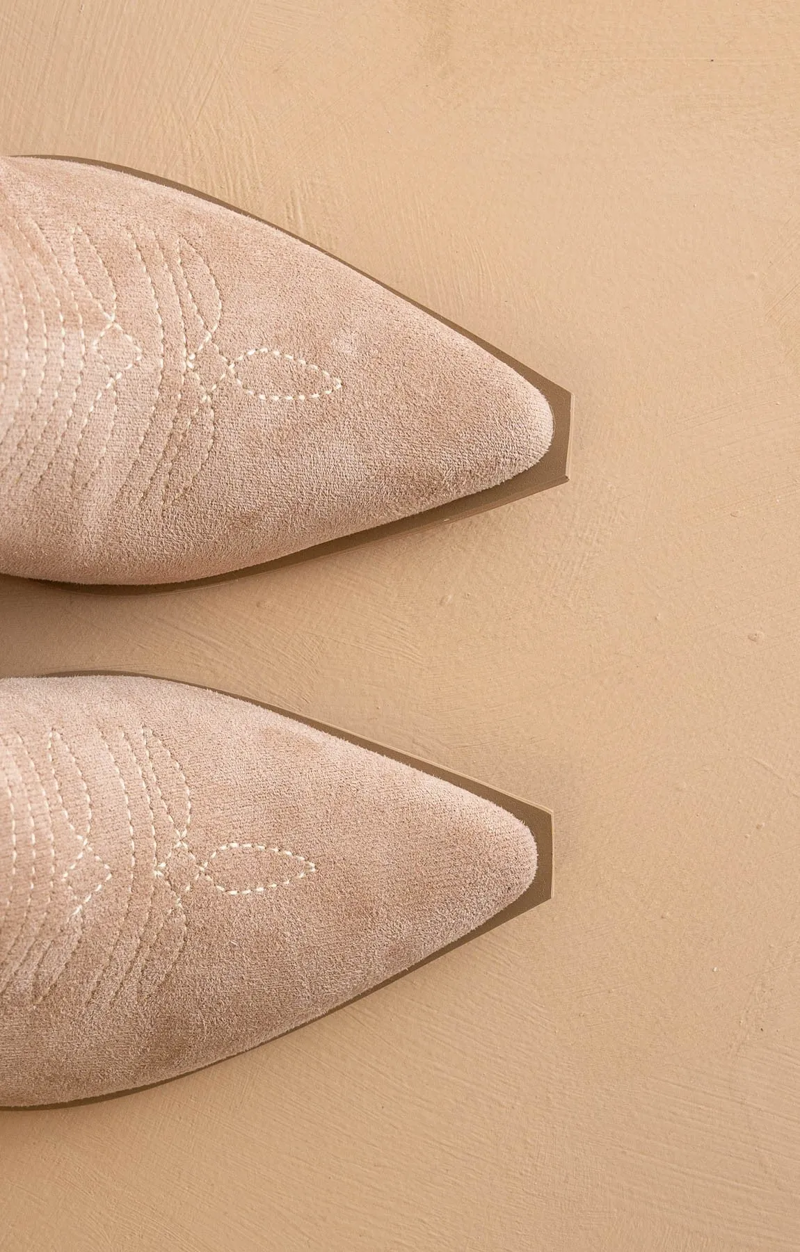 Dixie - Mules With Western Buckle Detail