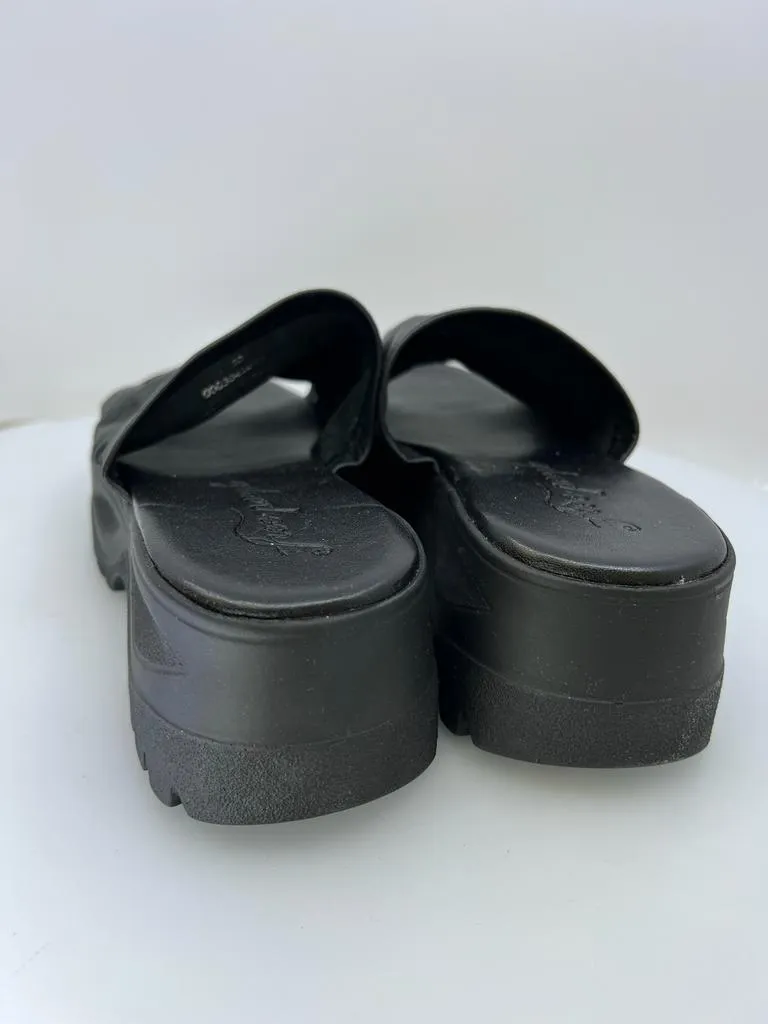 FREE PEOPLE LEATHER PLATFORM SANDALS