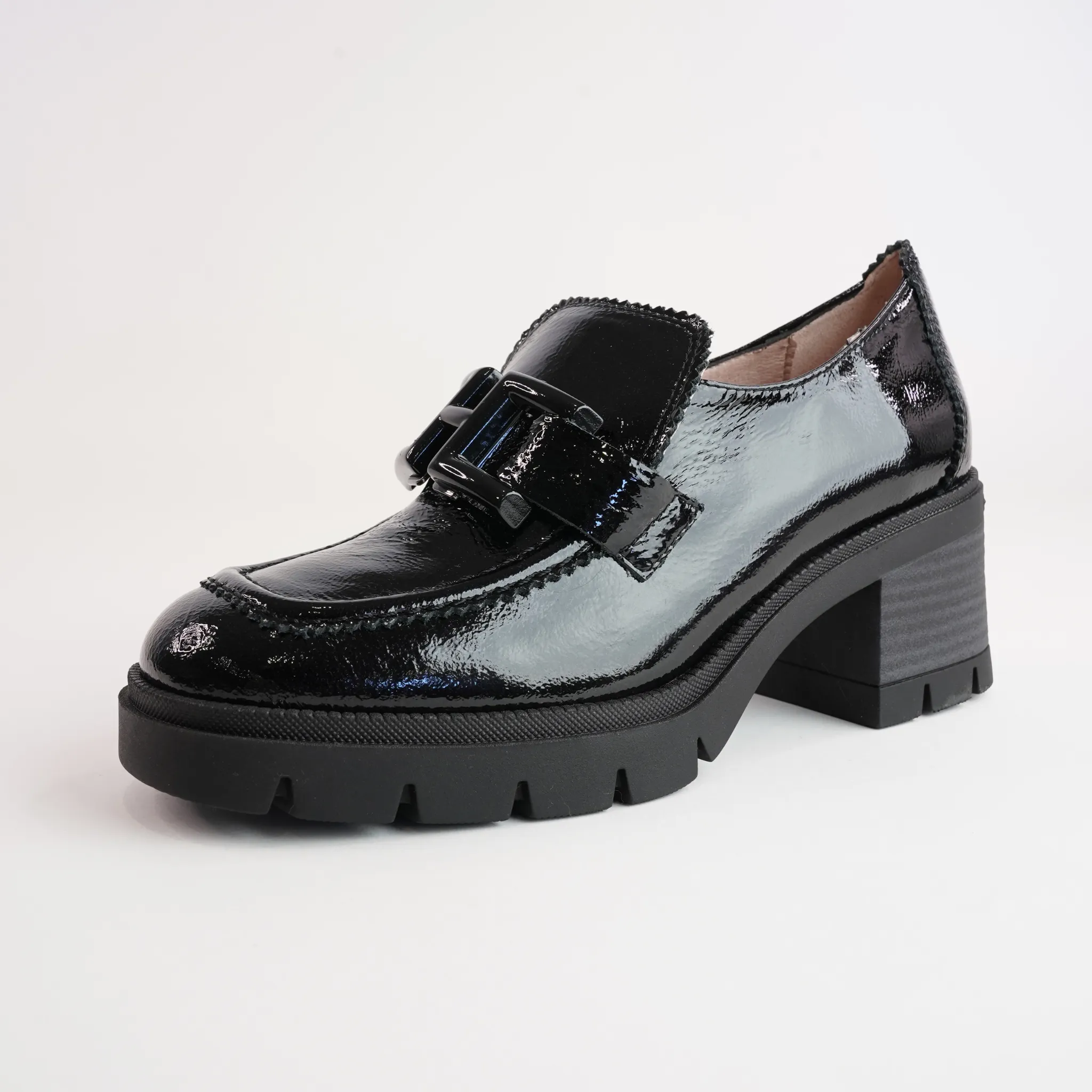 HI243604 Black Patent Leather Heels