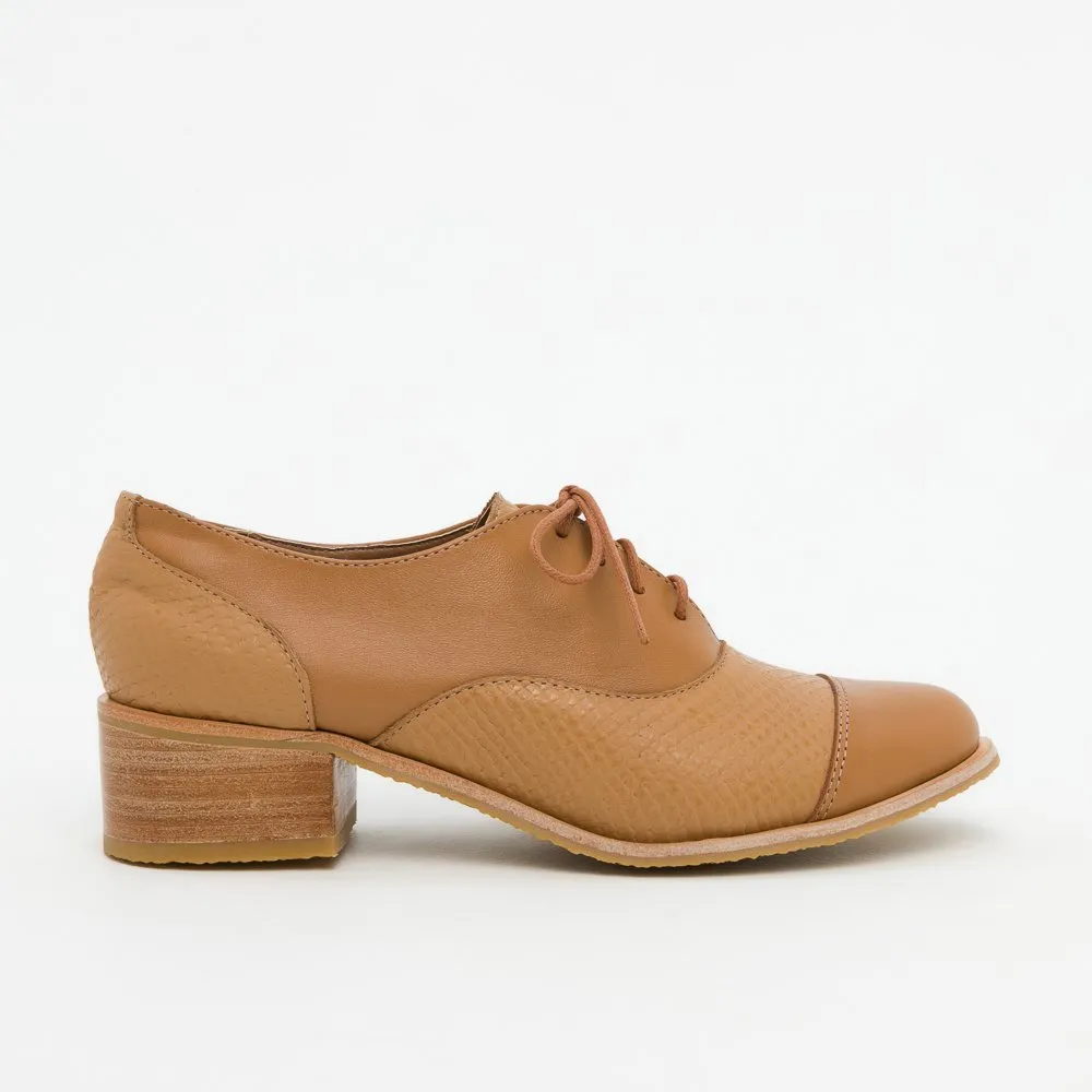 Julie Oxfords