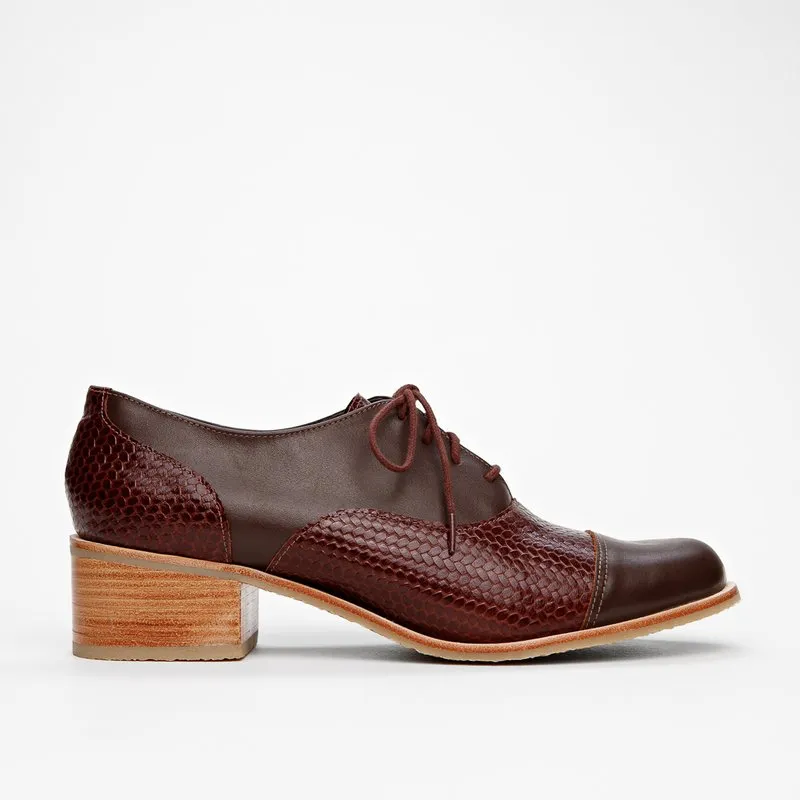 Julie Oxfords