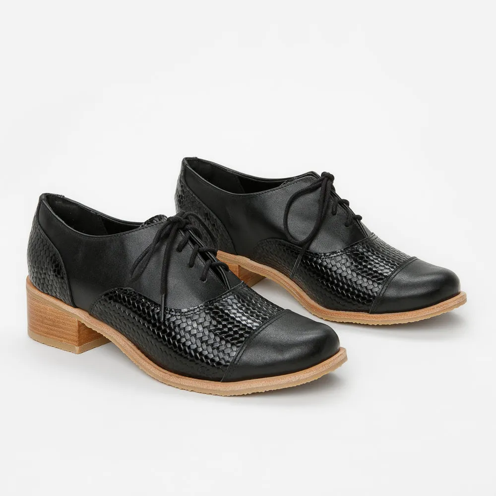 Julie Oxfords