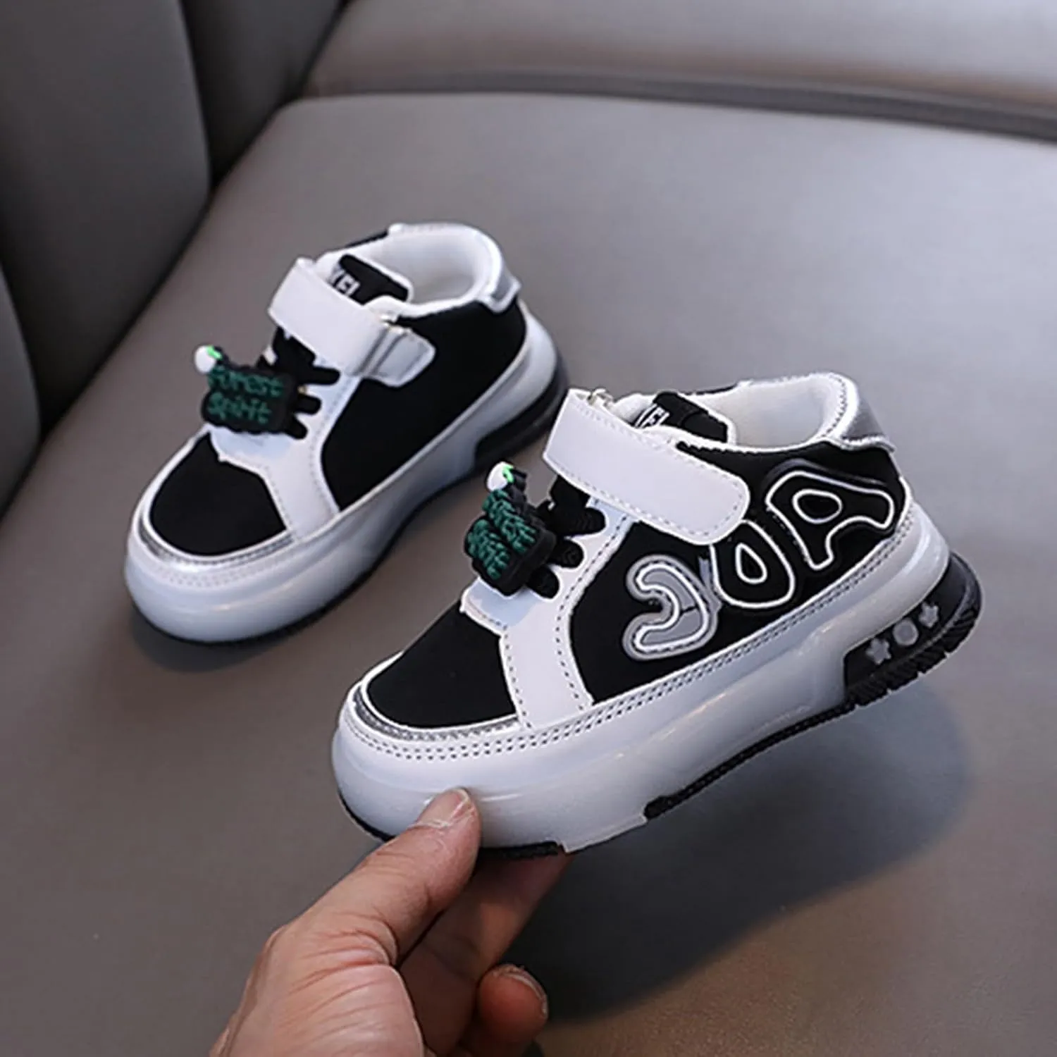 Kids Canvas Sneakers Girls and Boys Spring Summer and Autumn Children's Sports Shoes for Small Lightweight Running Shoes