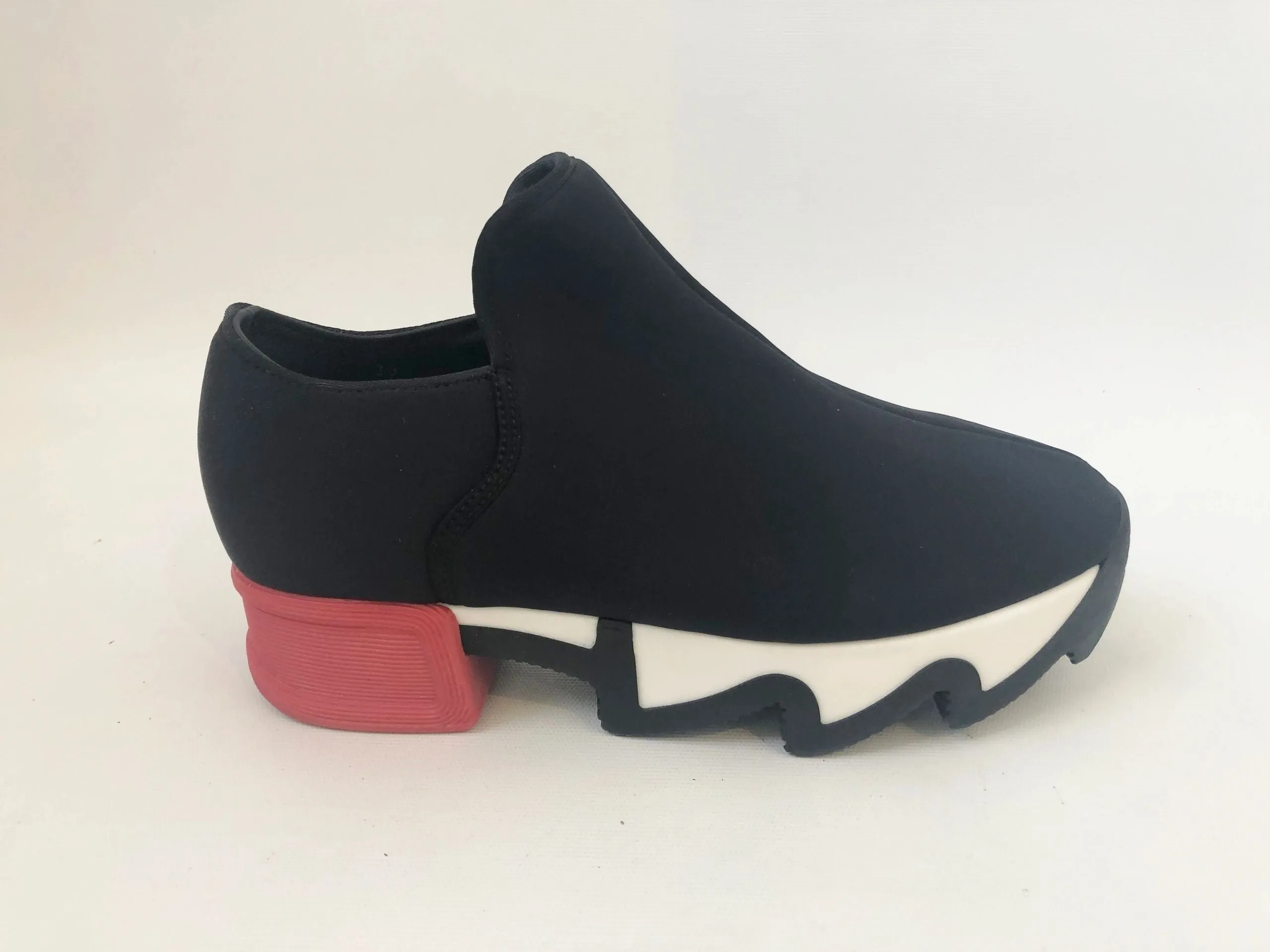 NEW Iri Black & Red Neoprene Sneaker Size 8.5