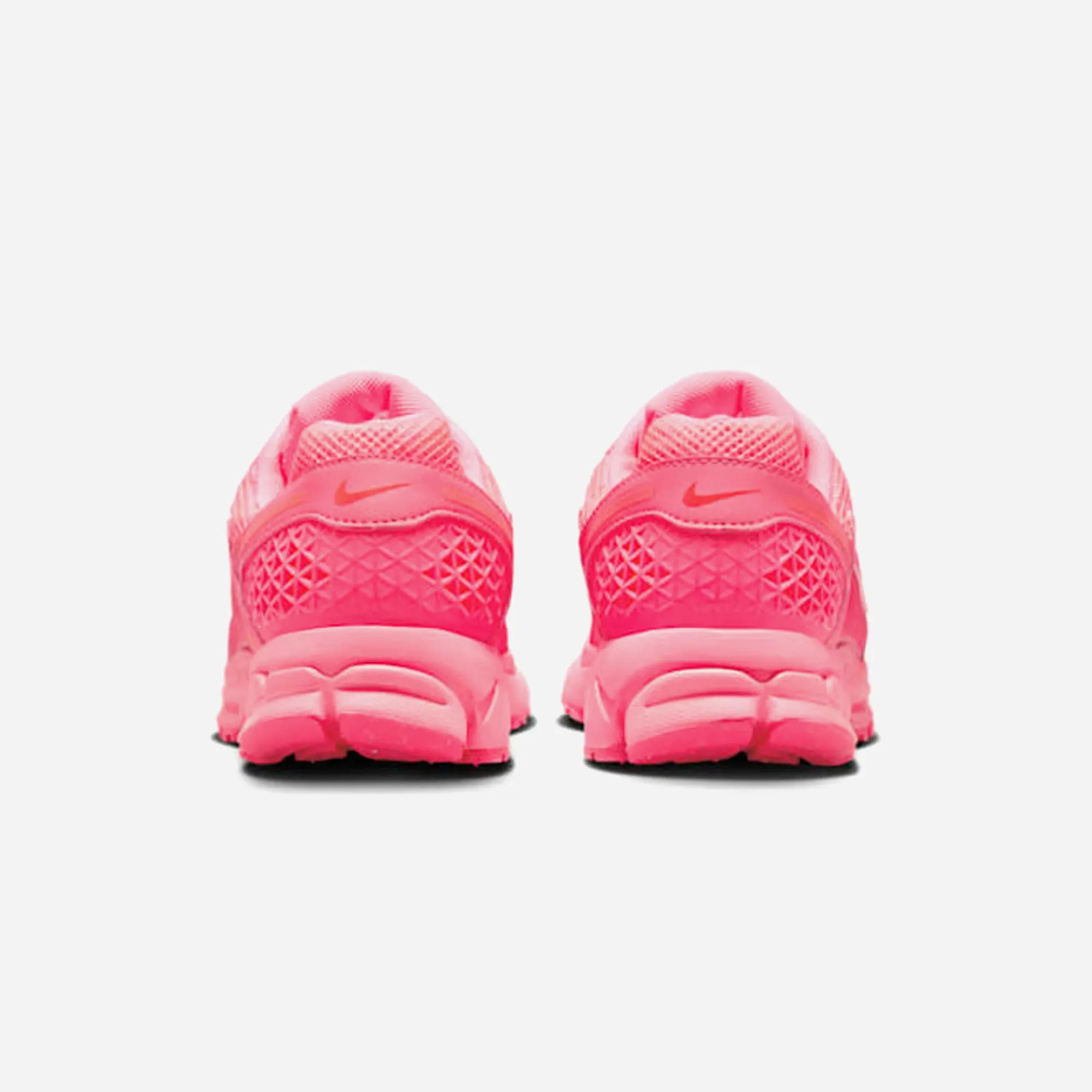 NIKE Air Zoom Vomero 5 'Hot Punch'