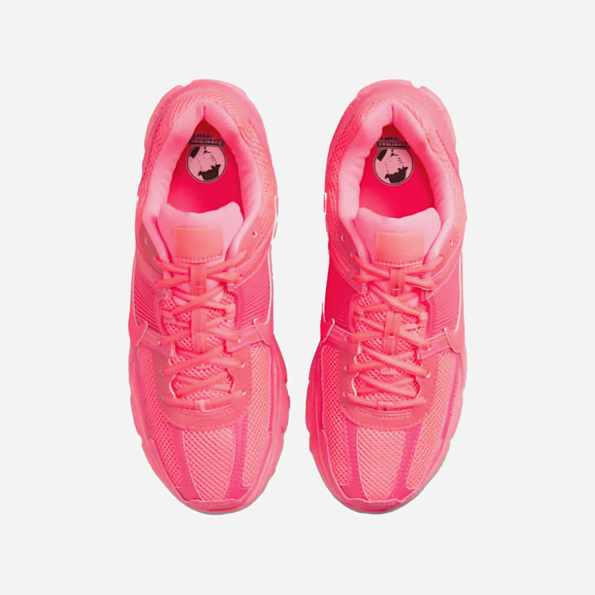 NIKE Air Zoom Vomero 5 'Hot Punch'