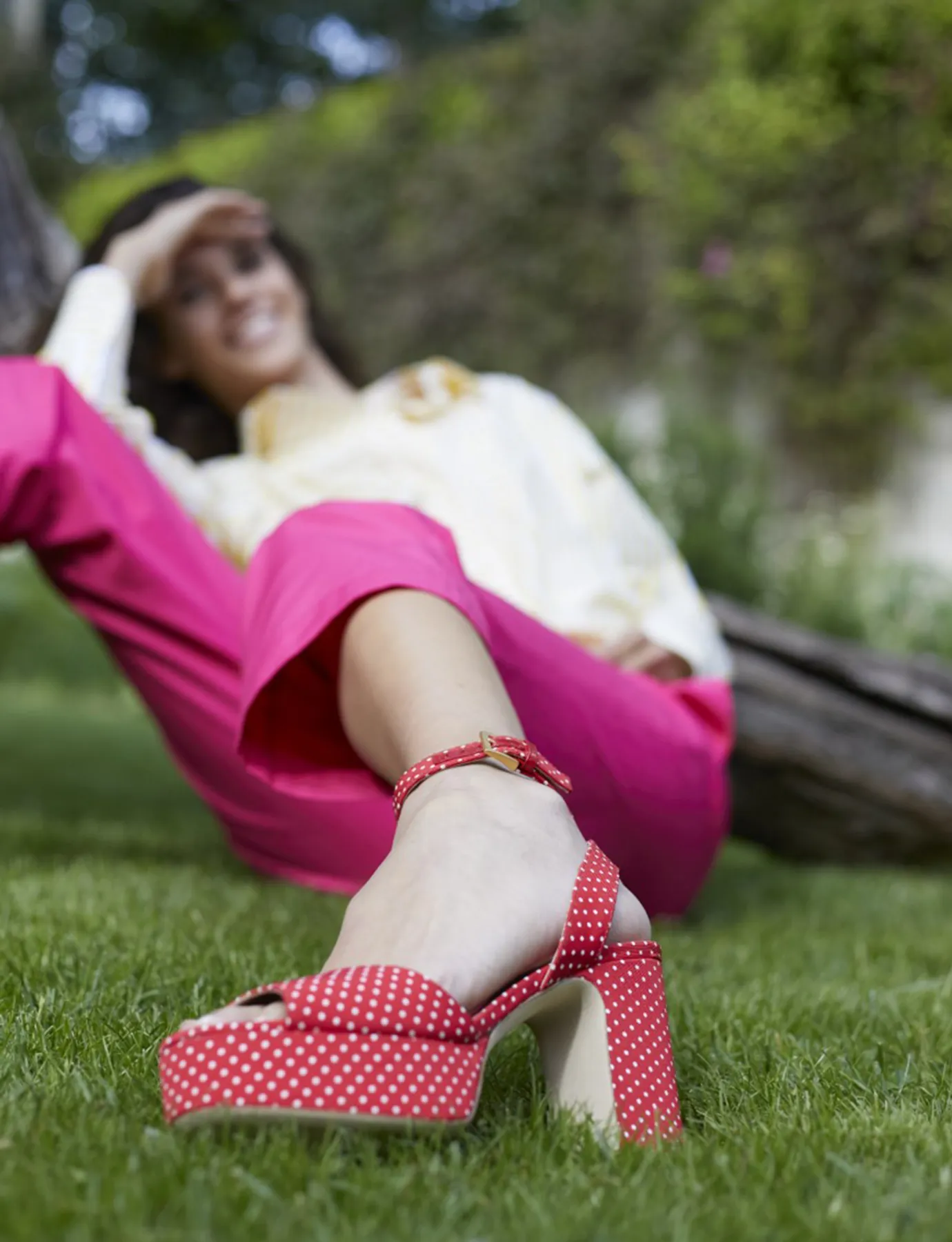 Red platform sandal with weight