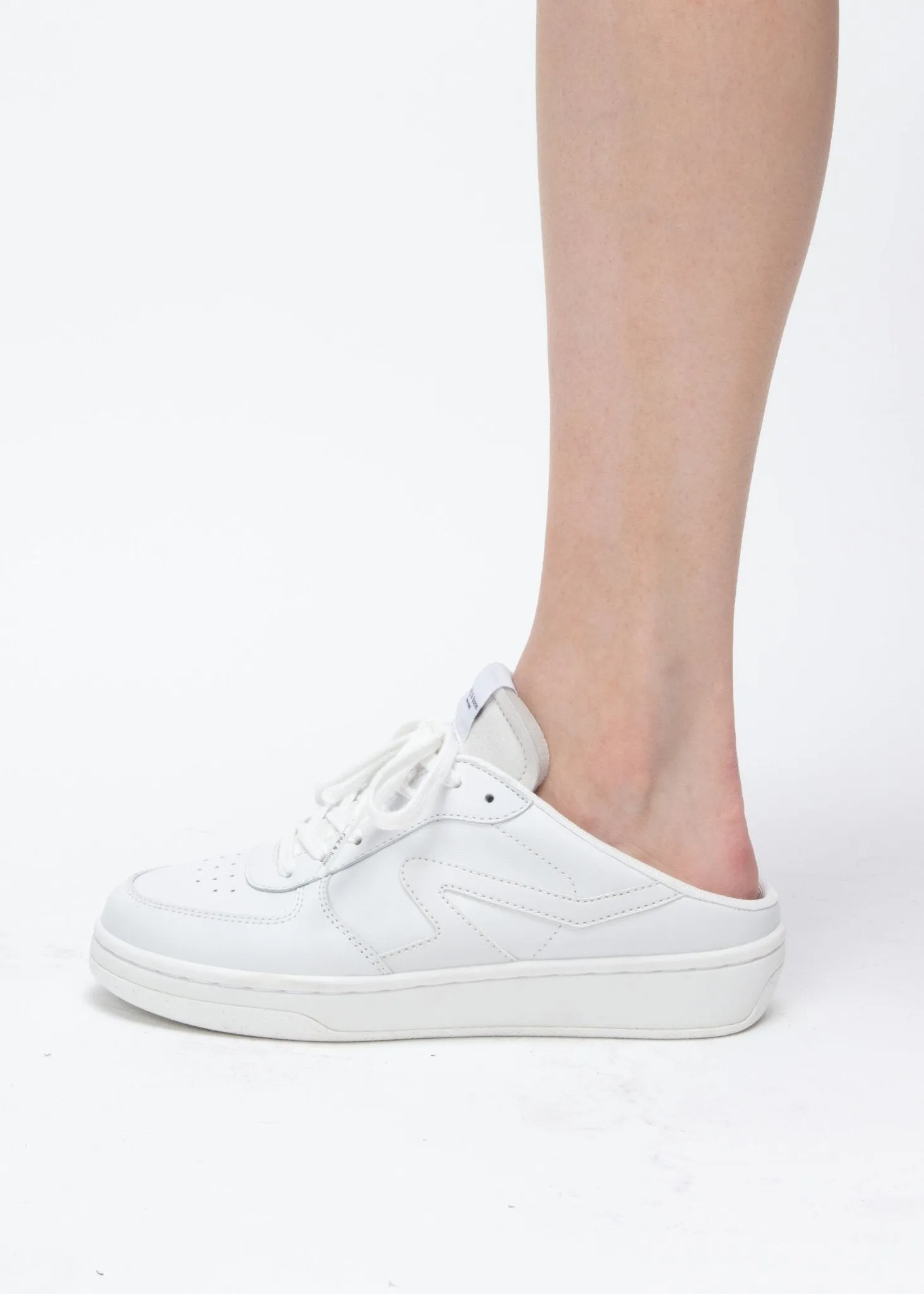 Retro Court Mule in White