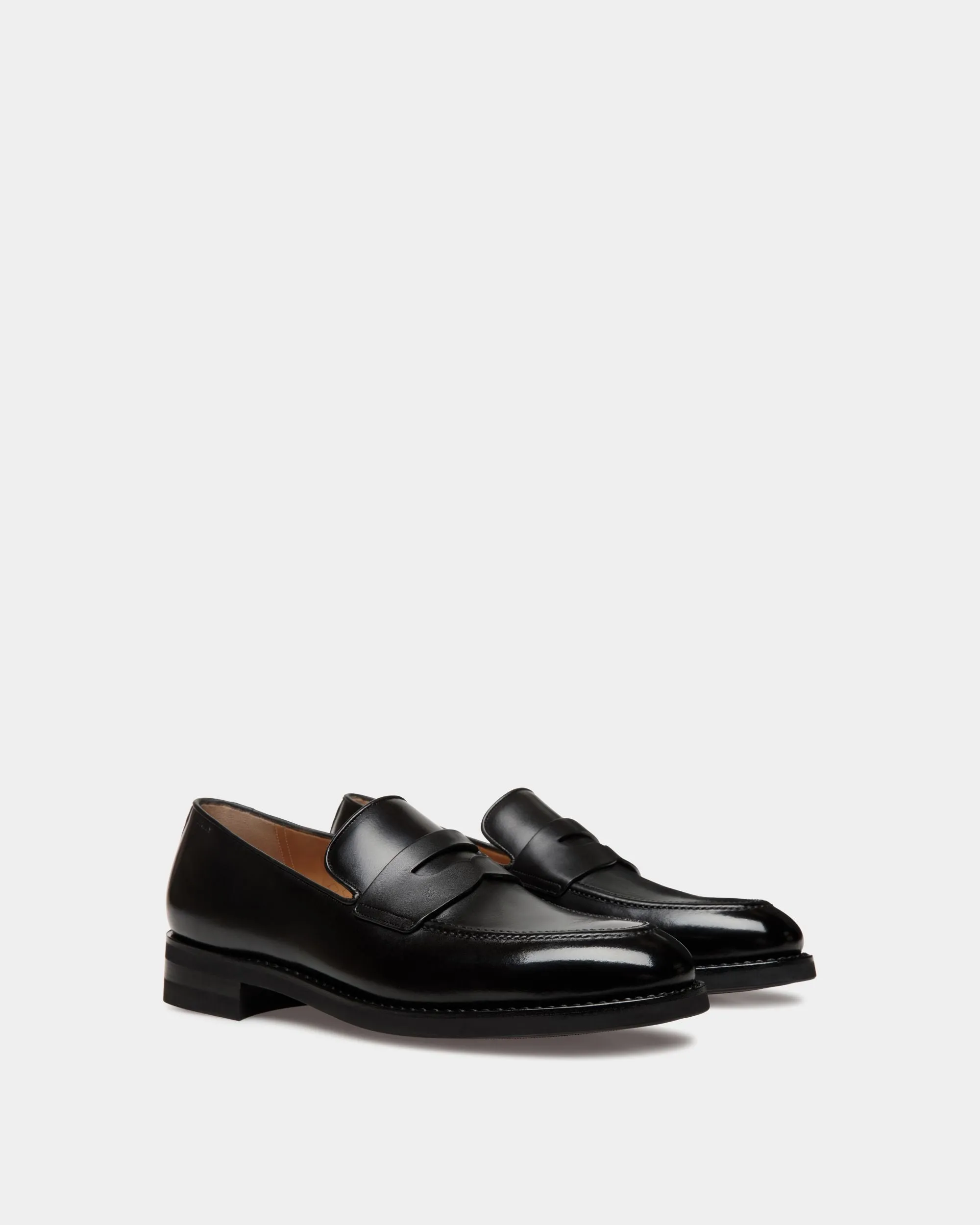 Scribe Un Loafer In Black Leather