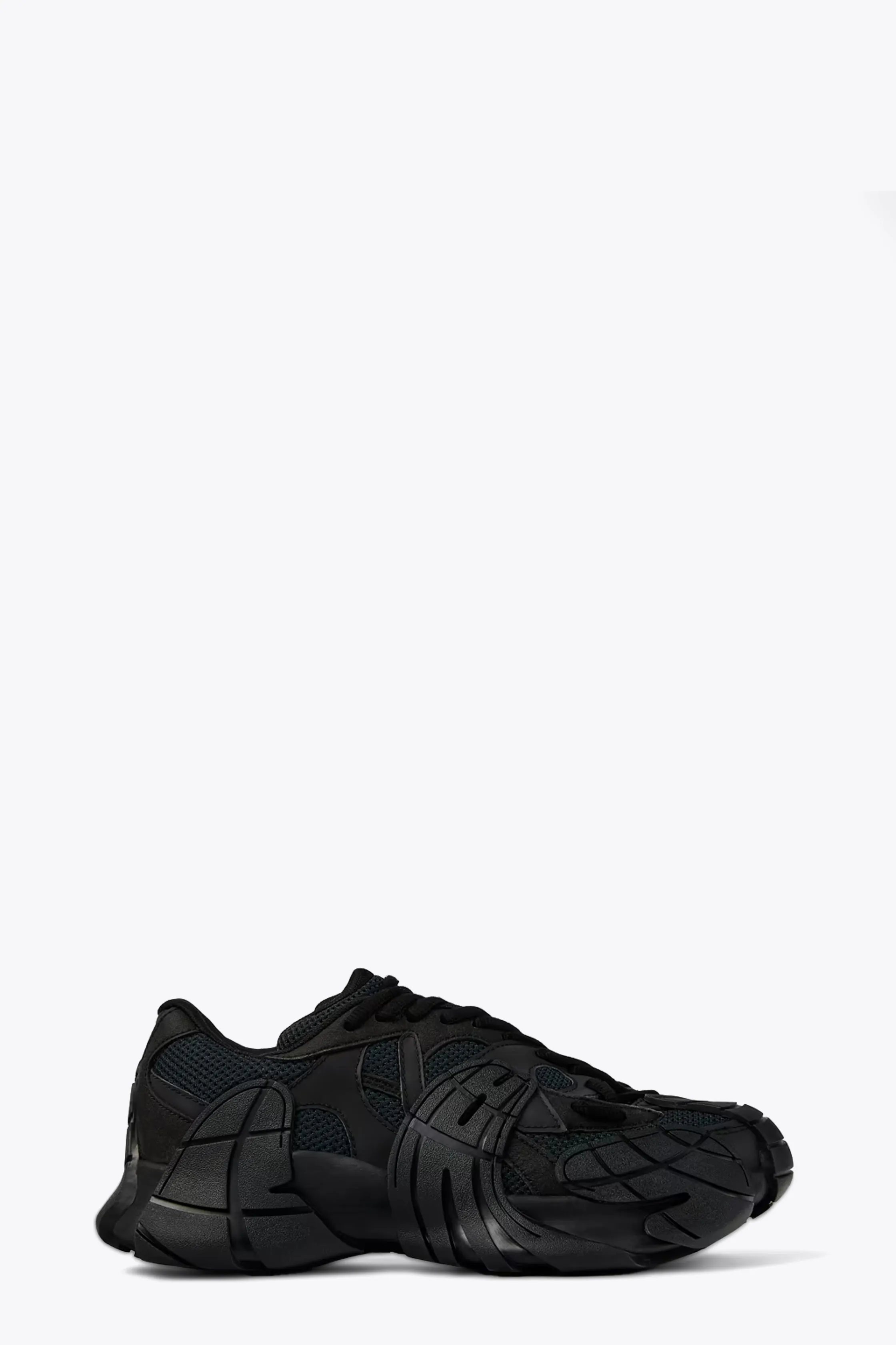 Sneaker bassa nera in mesh e gomma con lacci - Tormenta