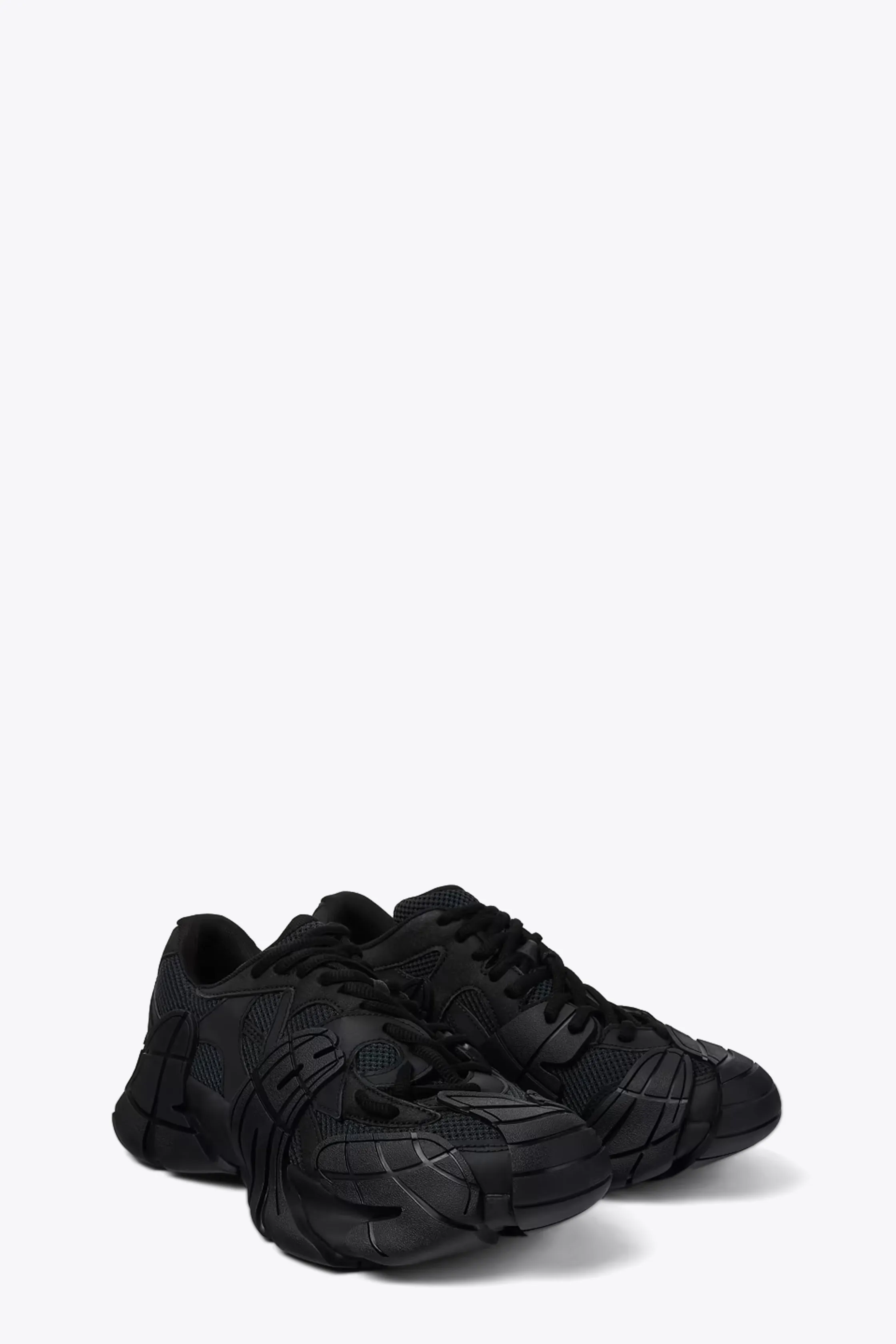 Sneaker bassa nera in mesh e gomma con lacci - Tormenta