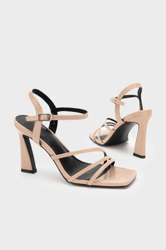 STRAPPY SCULPTURE HEEL SANDAL