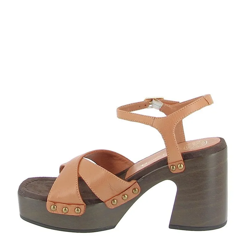 Unisa Osuna Tan Clog