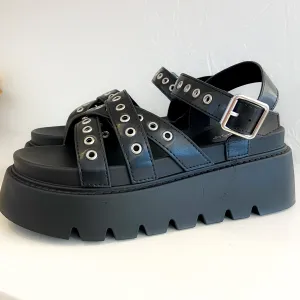 Wynn Grommet Platform Sandal